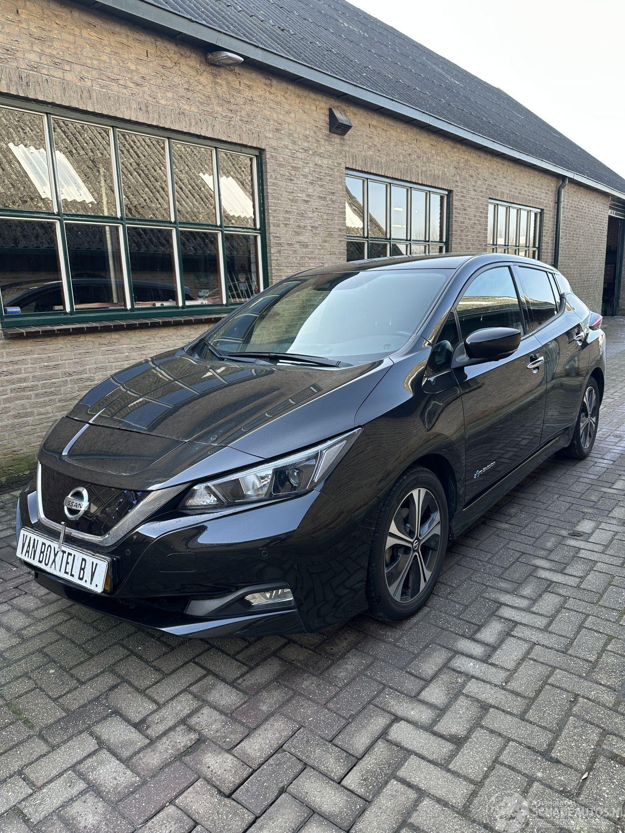 Nissan Leaf N-Connecta 40 kwh