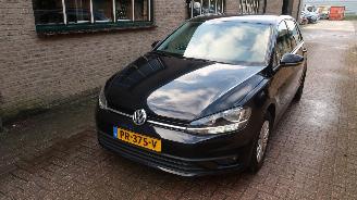 škoda osobní automobily Volkswagen Golf Volkswagen Golf 1.0 TSI Trendline 2017/9