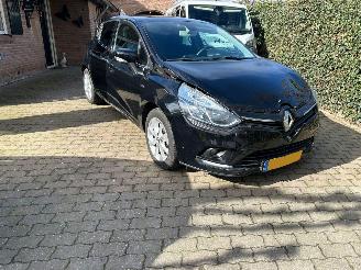 Coche accidentado Renault Clio 0.9 TCe Limited 2017/12