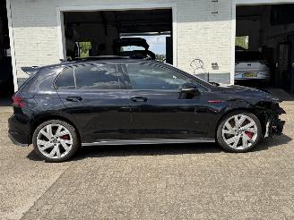 Schadeauto Volkswagen Golf GTI CLUBSPORT 300PK PANO ( SCHROEFSCHADE ) 2023/9