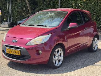Unfallwagen Ford Ka 1.2 titanium. AIRCO. 2011/10