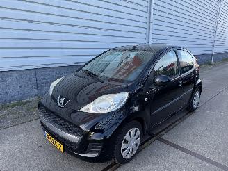 krockskadad bil auto Peugeot 107 1.0-12V Sublime 2010/1