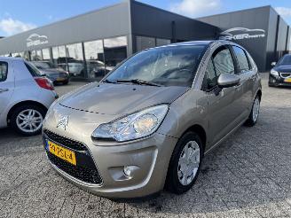 Vaurioauto  passenger cars Citroën C3 1.6 E-Hdi Dynamique 2011/3