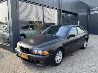Coche accidentado BMW 5-serie 525i M-Pakket 2001/3