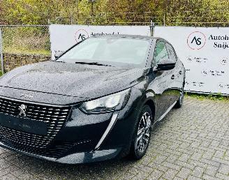 Peugeot 208 Allure picture 3