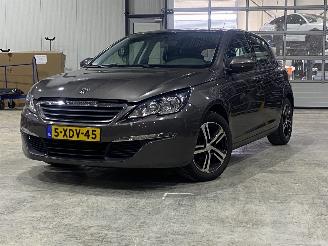 uszkodzony samochody osobowe Peugeot 308 1.2 VTi Blue Lease 2014/7