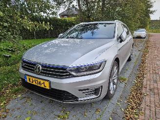 Vaurioauto  passenger cars Volkswagen Passat 1.4 TSI GTE Highline PANO STOELV. VIRTUAL 2016/9