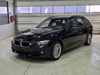Damaged car BMW 3-serie 318D 2015/6