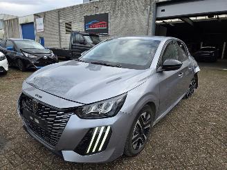Unfallwagen Peugeot 208 1.2 ALLURE Automaat Virtual Keyless Drive-Mode Navi Led Camera (1/2)Leder Sfeerverl. 2024/9