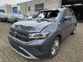 Coche accidentado Volkswagen T-Cross TSI DSG Virtual Navi Led Inpark.hulp Acc Lane-Assist Stoelverw. Sfeerverl. Trekhaak 85KW/116PK 2025/4