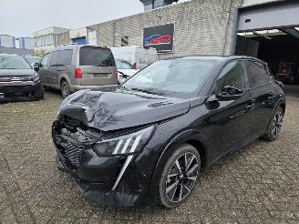 Damaged car Peugeot 208 GT-Line Automaat Led Keyless Camera Navi Drive-Mode Leder Sfeerverl. 96KW/131PK 2020/6