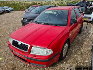 Vrakbiler auto Skoda Octavia Octavia Combi (1U5), Combi 5-drs, 1998 / 2010 1.6 2004/4