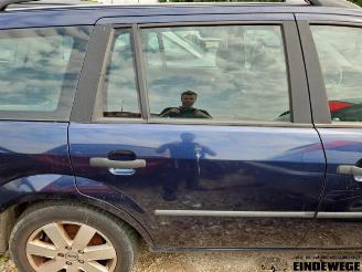 Ford Mondeo Mondeo III Wagon, Combi, 2000 / 2007 1.8 16V picture 14