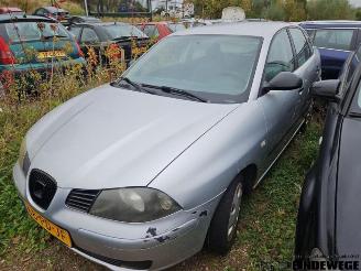 disassembly passenger cars Seat Cordoba Cordoba (6L2), Sedan, 2002 / 2009 1.4 16V 2004/9