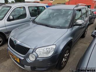 Salvage car Skoda Yeti Yeti (5LAC), SUV, 2009 / 2017 1.2 TSI 16V 2011/8