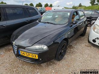 demontáž osobní automobily Alfa Romeo 147 147 (937), Hatchback, 2000 / 2010 1.6 Twin Spark 16V 2006/3