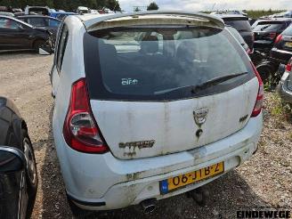 Dacia Sandero Sandero I (BS), Hatchback, 2008 / 2013 1.2 16V picture 2