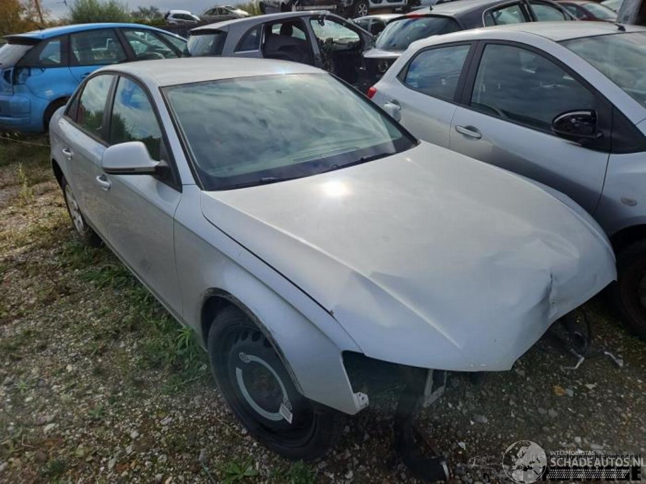 Audi A4 A4 (B8), Sedan, 2007 / 2015 2.0 TDI 16V