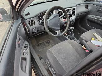 Kia Rio Rio II (DE), Hatchback, 2005 / 2011 1.4 16V picture 4