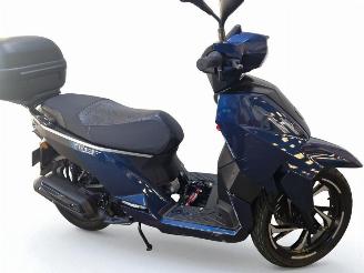 damaged scooters Peugeot  TWEET 2024/7