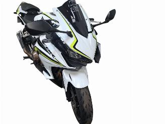 Honda CB 500 R picture 3