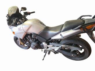 Honda CBF 600  picture 15