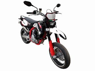 skadebil motor SWM  SM R 2019/6