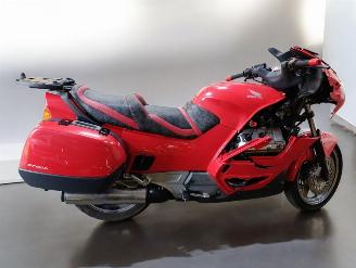 Honda ST 1100 PANEUROPEAN picture 4