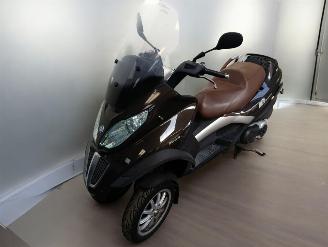 Piaggio  MP3 picture 19