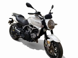 uszkodzony motocykle Aprilia Mana 850  2010/11
