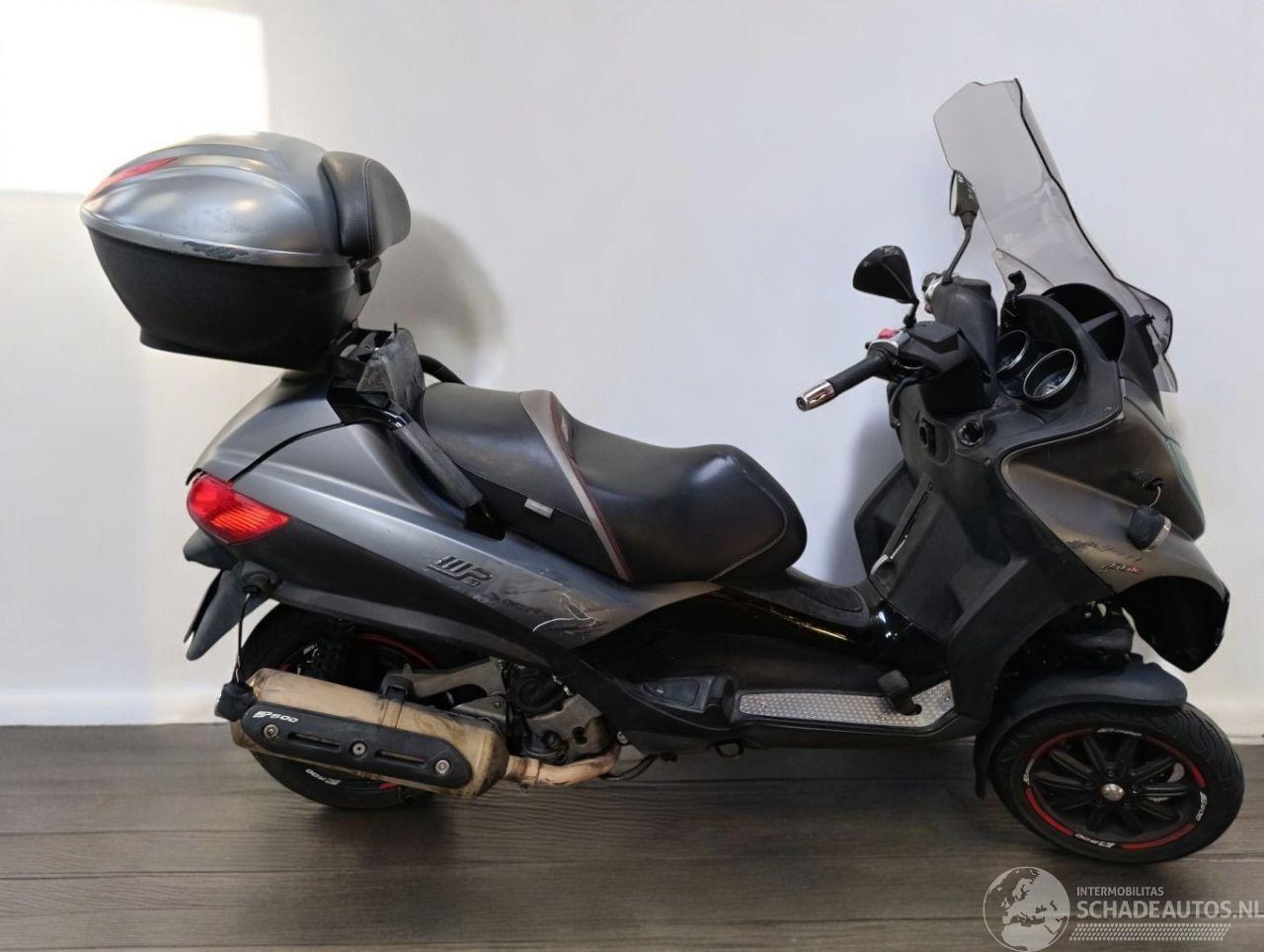 Piaggio  MP3