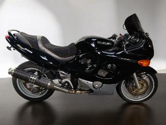 krockskadad bil motor Suzuki GSX 600 F 1999/6