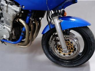 Suzuki Bandit 600  picture 8