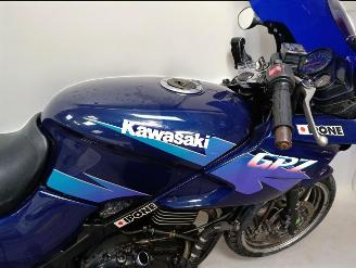 Kawasaki  GPZ picture 10