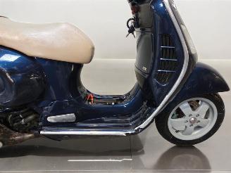 Piaggio  VESPA picture 4