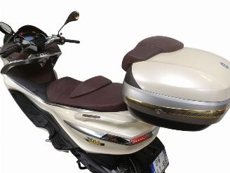 Piaggio X10  picture 20