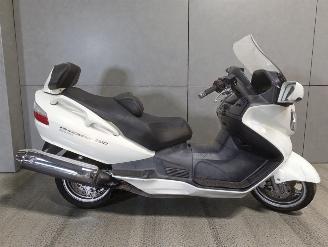 dommages scooters Suzuki  BURGMAN 2012/9