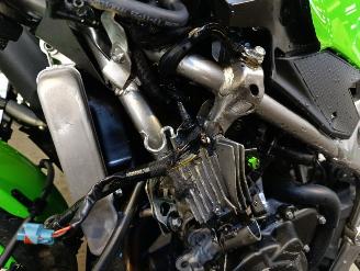 Kawasaki ZXR 400  picture 8