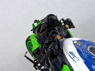 Kawasaki ZXR 400  picture 9