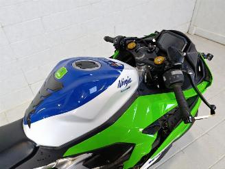 Kawasaki ZXR 400  picture 22