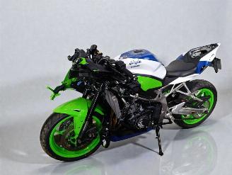 Kawasaki ZXR 400  picture 4