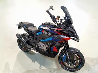 uszkodzony motocykle BMW  M 1000XR 2023/12