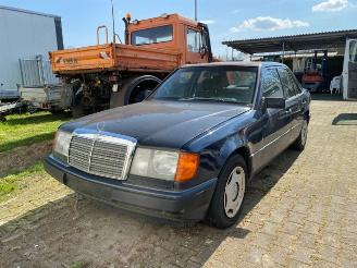 bruktbiler auto Mercedes E-klasse 230 *Klima* 1991/4