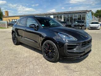 damaged passenger cars Porsche Macan GTS *PANO - KAM - NAV - BOSE* 2024/2