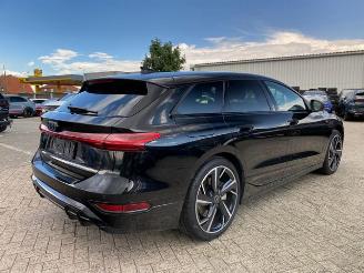 Vaurioauto  passenger cars Audi A6 avant e-tron performance S line * AHK - KAM * 2025/3