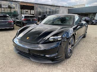 Schadeauto Porsche Taycan * NAV - BOSE - KAM * 2022/1