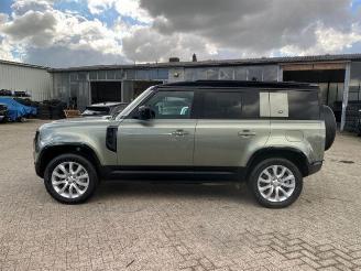 uszkodzony samochody osobowe Land Rover Defender P400e X-Dynamic HSE 4WD * HUD - PANO * 2024/6