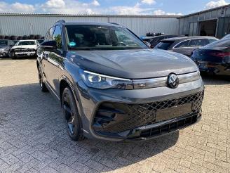 Vaurioauto  passenger cars Volkswagen Tiguan 2.0 TDI DSG 4Motion R-Line *KAM - NAVI * 2024/7