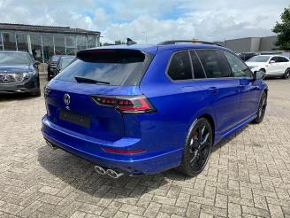 Voiture accidenté Volkswagen Golf R Variant 4Motion Black Style *MATRIX-PANO* 2025/4