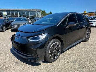 Volkswagen ID.3 Pro Performance Business picture 1